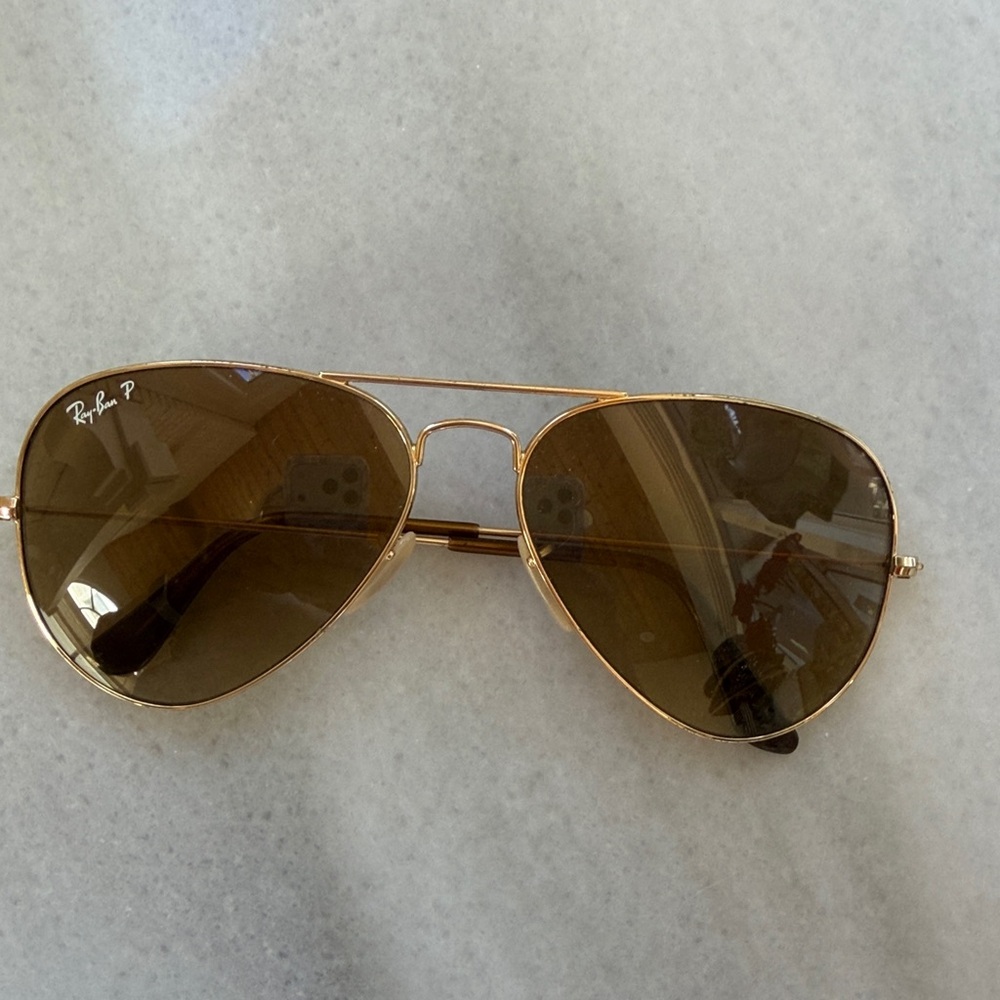 Ray-Ban Gold Frame Sunglasses with Brown Lenses - Picture 2 of 10
